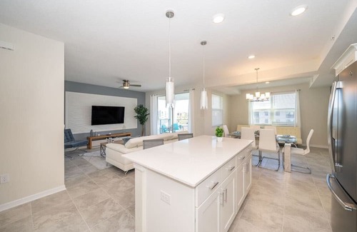 Kissimmee Apartment | Resort Condo 10 Min to Disney
