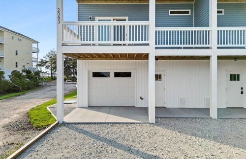 Sneads Ferry House | 6 Bedrooms, New Construction, Ocean and Sound Views
