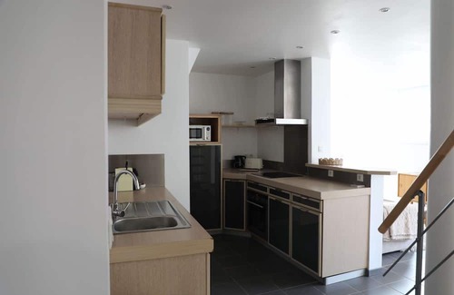 Ault Apartment | Billie Blue, sea view in town center, Ault, with cinema room