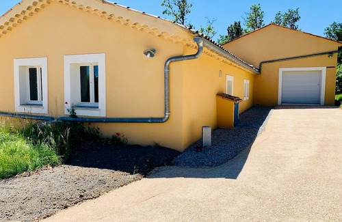 Simiane-la-Rotonde House | High Luberon, detached house between woods and lavender. Heated swimming pool,