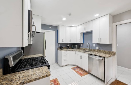 Newark House | NEW! 4BR Retreat Near Christiana Mall & UD | Game Room, Patio, Golf Course View
