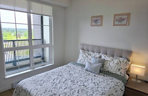 Willoughby Apartment | Brand new apartment with elevator