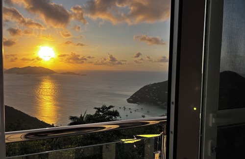 Road Town Villa | Zafira Luxe 4-Bedroom Villa with Infinity Pool, Sauna, Steam & Amazing Sunsets
