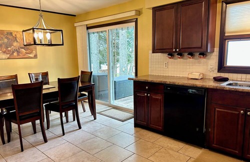 Petoskey House | Crooked Lake Cottage