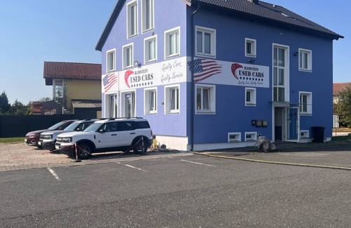 Vilseck Apartment | 1-bedroom apartment in Vilseck with WiFi, walking distance to base & food trucks