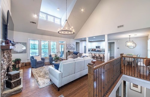 Reynolds Landing Cottage | 4BR Retreat with Space & Style