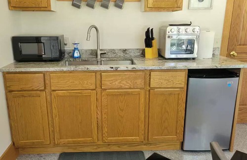 Decorah Apartment | Modern Comfort Riverview Stay