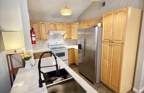 Lewisville House | Charming 3-bedroom house in delightful Lewisville with AC, WiFi