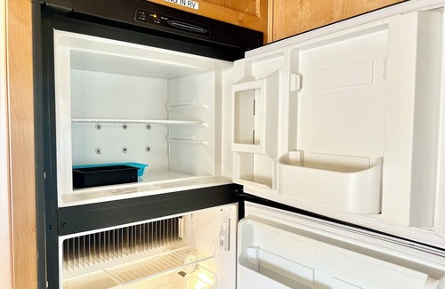 Tombstone House | Stylish New "Retro" RV in Tombstone – Walk to OK Corral & Old West Attractions!