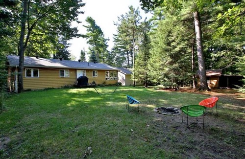 Tiny Cottage | Tiny beaches clean minimalist cottage STRTT2025067