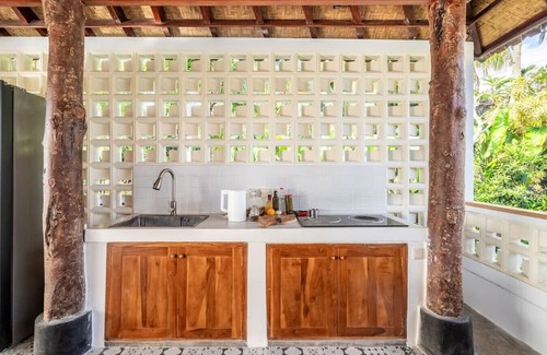 Mendoyo Villa | Hidden 4 Bedroom Getaway Omah Tiga Bali Jembrana