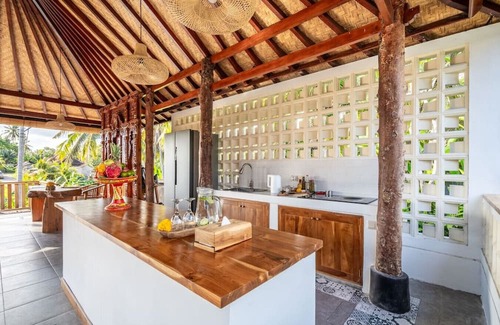 Mendoyo Villa | Hidden 4 Bedroom Getaway Omah Tiga Bali Jembrana
