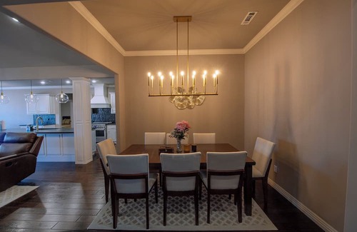 Bentonville House | Charming 4-bedroom house in amazing Bentonville with WiFi, AC