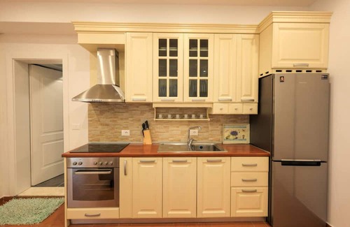 Ishem Apartment | Lura Apartment 001 in Durrës