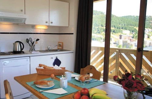 Les Angles House | Appartement Abordable Pour 8 | Accès Piscine