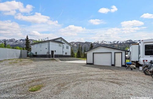 Chugiak RV Rental | Twin Peaks RV Site2 w Elec/Sewer