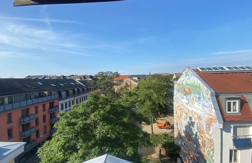 Outer Neustadt Apartment | 2.5 rooms: Quiet & exclusive