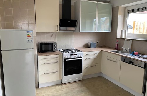 Schwarzenmoor House | Haus Schwarzenmoor - vacation home/mechanic's accommodation centrally located in Herford
