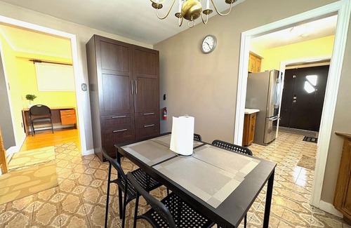 Jane and Finch House | York University|Toronto|Pearson Airport|1-Bed Main Floor Suite, Private Entry