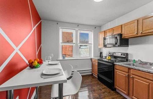 West Philadelphia Apartment | Cozy&Chic 1 Bedroom Suite