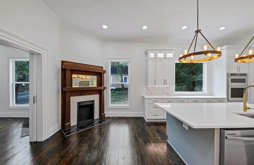 Rome House | Historic 4-bedroom, 3.5- bathroom; located in downtown Rome
