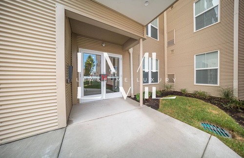 Willoughby Apartment | Quiet 1-bedroom Corporate apartment with AC, WiFi in marvelous Willoughby