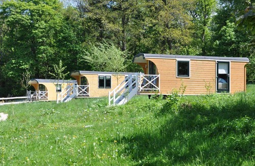 Bongard Apartment | 2-bed vacation apartment shower/WC, incl. donkey hike - Donkey hike Eifel,