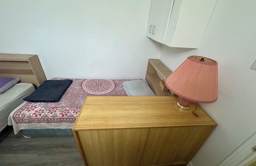 Durham Region Bed & Breakfast | Private Room Near Ontario Tech