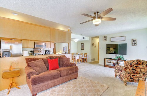 Taylor Ranch House | 7 Mi to Old Town ABQ: Quiet Pet-Friendly Escape!
