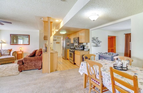 Taylor Ranch House | 7 Mi to Old Town ABQ: Quiet Pet-Friendly Escape!