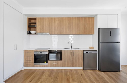 Port Adelaide House | Stay In Port Adelaide!