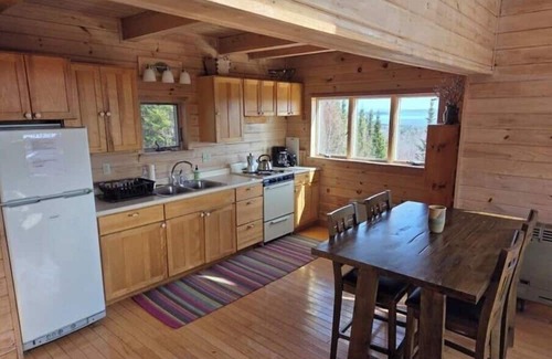 Northport House | Hilltop Retreat