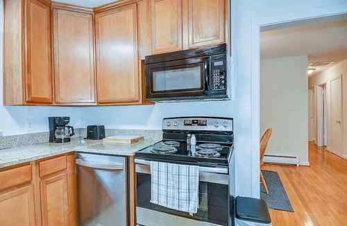 Northeast Virginia Beach House | Perfect location - Close to the Ocean and Bay in Virginia Beach