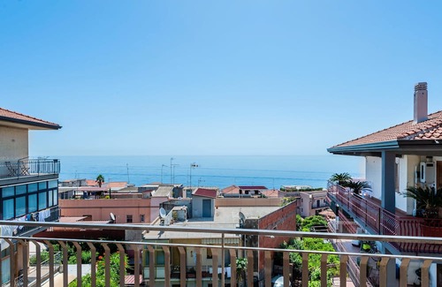 Aci Trezza Apartment | SEA VIEW APARTMENT