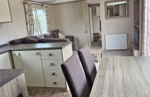 Rhydwyn House | 3 beds dog friendlyThe Lodge at Hafan Church Bay, Gadlys Coastal Cottages Group