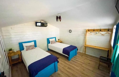 Plopul Bed & Breakfast | Relaxing bed & breakfast retreat in Murighiol with modern amenities