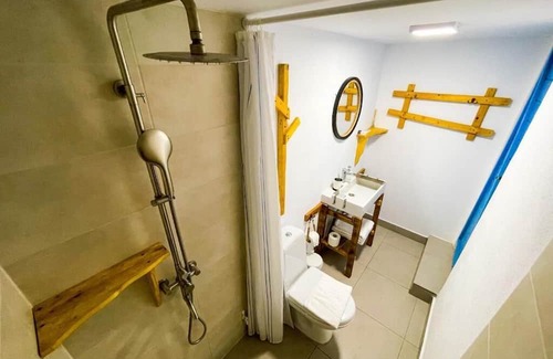 Plopul Bed & Breakfast | Relaxing bed & breakfast retreat in Murighiol with modern amenities
