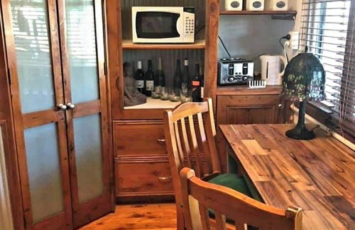 Mundoora House | Large home in quiet Country town in YorkPeninsula -Mundoora