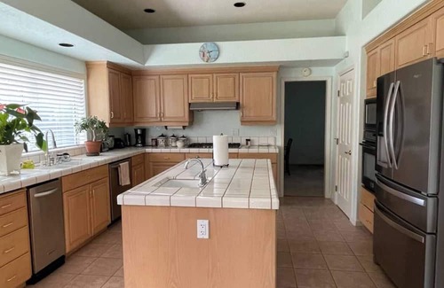 Fair Oaks House | Fair Oaks Corporate Rental, EZ access to freeways