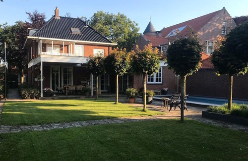 Lisse Villa | exclusive villa with swimming pool.