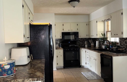 Portsmouth House | Charming 3-bedroom house in pleasant Portsmouth