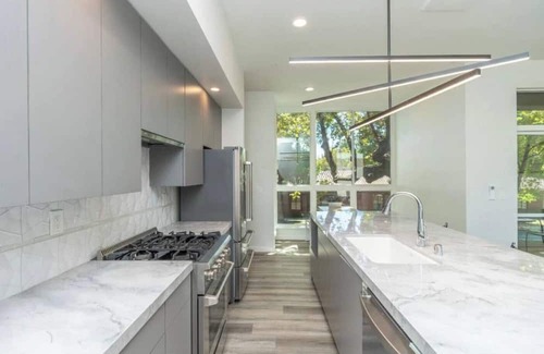 Downtown Sacramento House | Treehouse on 5th!