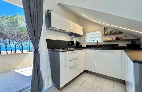 Torre di Bari Apartment | " Villa Rosa On The Beach "