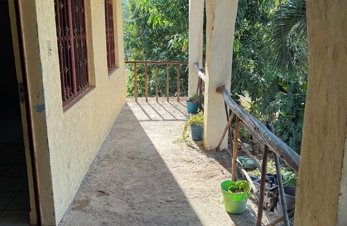 Felipe Carrillo Puerto Apartment | Cozy studio in lovely Felipe Carrillo Puerto with WiFi, AC