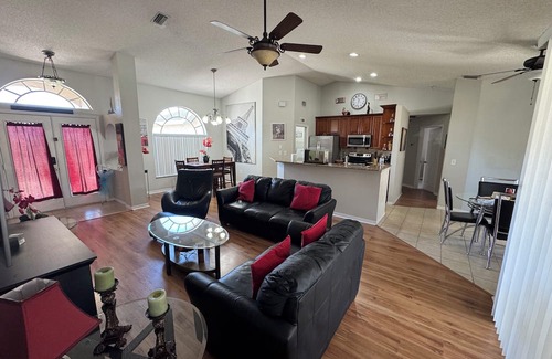 Spring Hill House | Spacious Getaway in Florida!