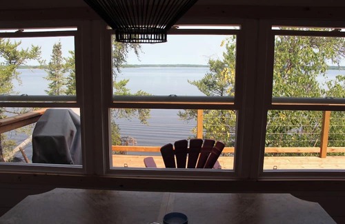 Manitoba Cabin | Peaceful Heights - Lakefront Cabin on Beautiful Betula Lake