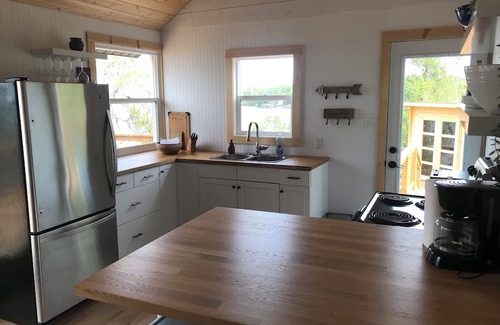 Manitoba Cabin | Peaceful Heights - Lakefront Cabin on Beautiful Betula Lake