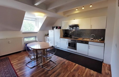 Bergheim Apartment | Duplex | CityCentre | AC | Netflix | 2 balconies