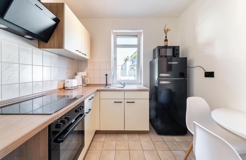 Bannewitz Apartment | Cozy Monteurwohnung with Balcony and Modern Amenities in Bannewitz