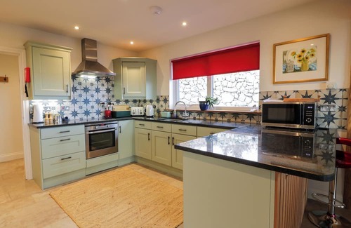 Sandyhills Cottage | THE WELL, pet friendly, with a garden in Southerness